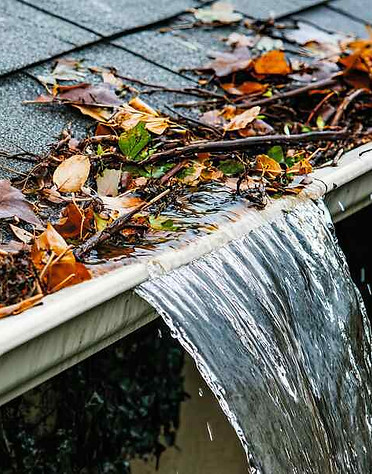 Water-spilling-from-gutter.jpeg
