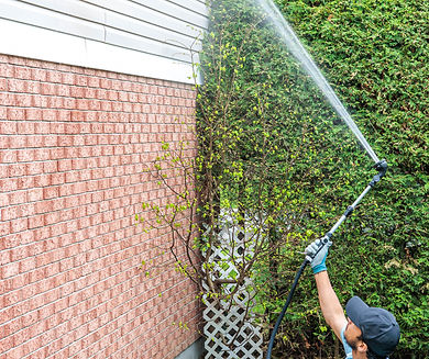 01_GnR Siding Cleaning.jpg