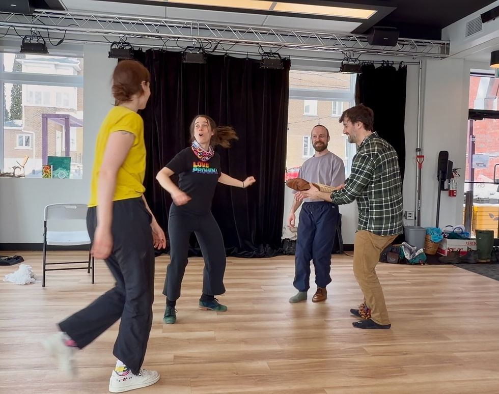 L'équipe de création de « La quête de Sido » en action.