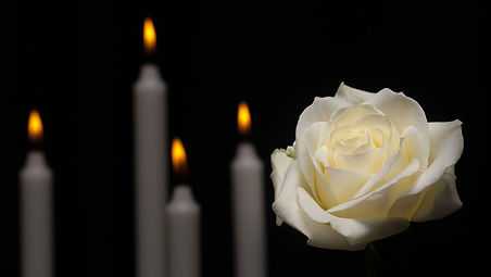 trauer-blume-kerze-2000x1128.jpg
