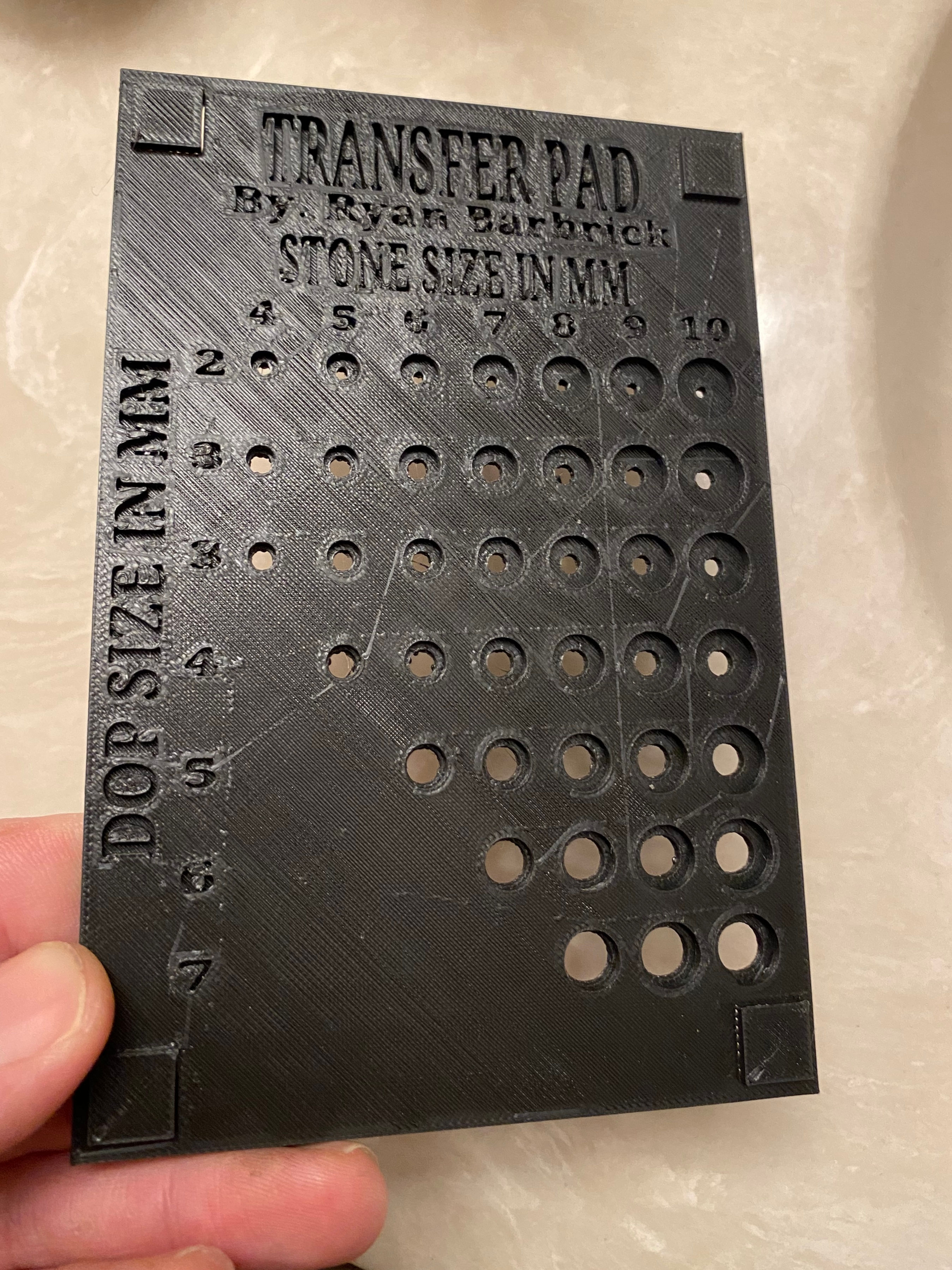 The Transfer pad / Stone Center pad. x2 4-10mm dops and 2-7mm round stones.