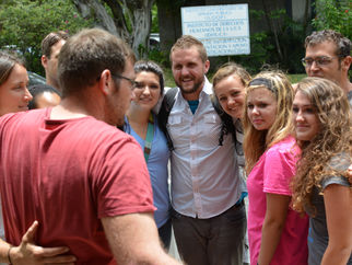Volunteers Meet Real Needs in El Salvador