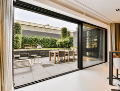 Sistema Erus: esquadrias de alumínio para arquitetura moderna