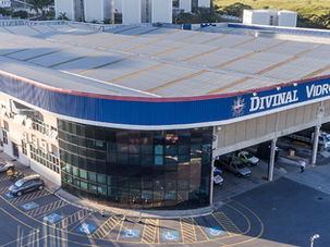 Vidros texturizados e duplos: opções da Divinal para projetos arquitetônicos