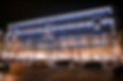 BAÚ DA LOUIS VUITTON ENVOLVE FACHADA DO PRIMEIRO HOTEL DA GRIFE, EM PARIS