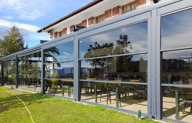 Sistemas de fechamento lateral traz praticidade em diferentes aplicações