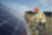ENERGIA SOLAR ATINGE 37 GIGAWATTS E SUPERA R$ 179,5 BILHÕES EM INVESTIMENTOS NO PAÍS, DIZ ABSOLAR