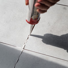 Silicone neutro x silicone estrutural: quais as diferenças e onde usar?
