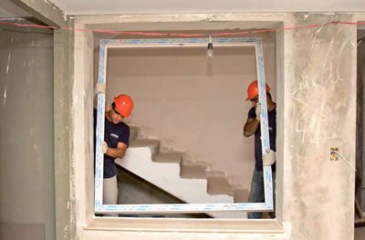 Instalação de contramarco de alumínio