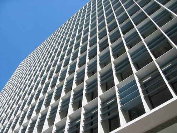 Com a palavra: Como melhorar o conforto térmico no interior de uma edificação? 