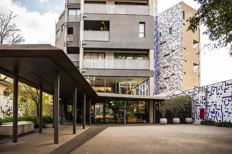 Novos edifícios contam com “fachadas ativas”, que vão a leilão