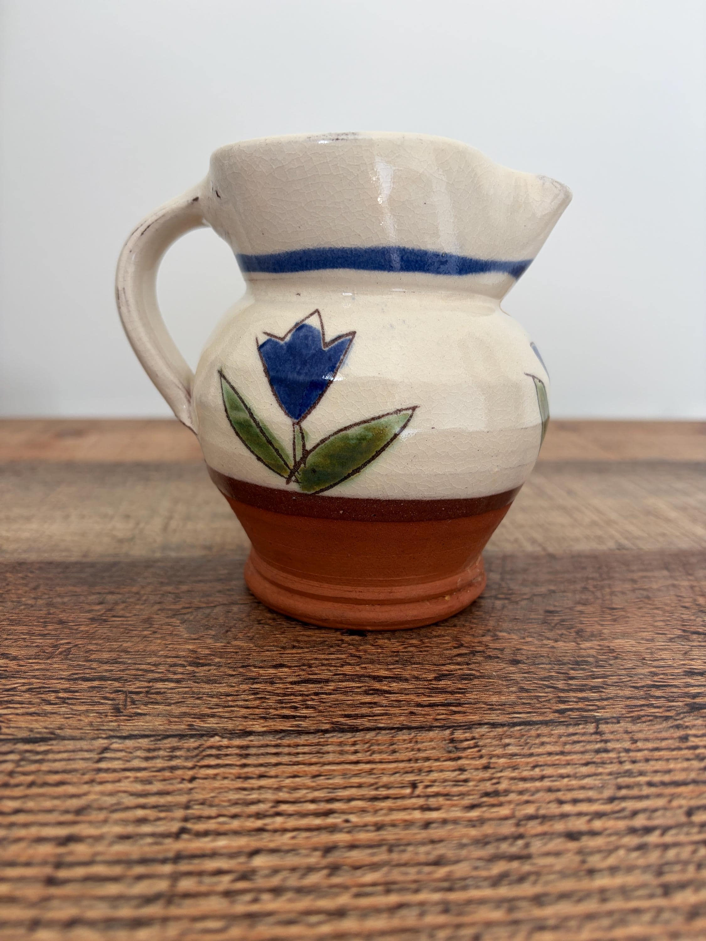 Kevin Warren Studio Pottery Tulip Jug Hand Painted Slipware Signed 11.5cm