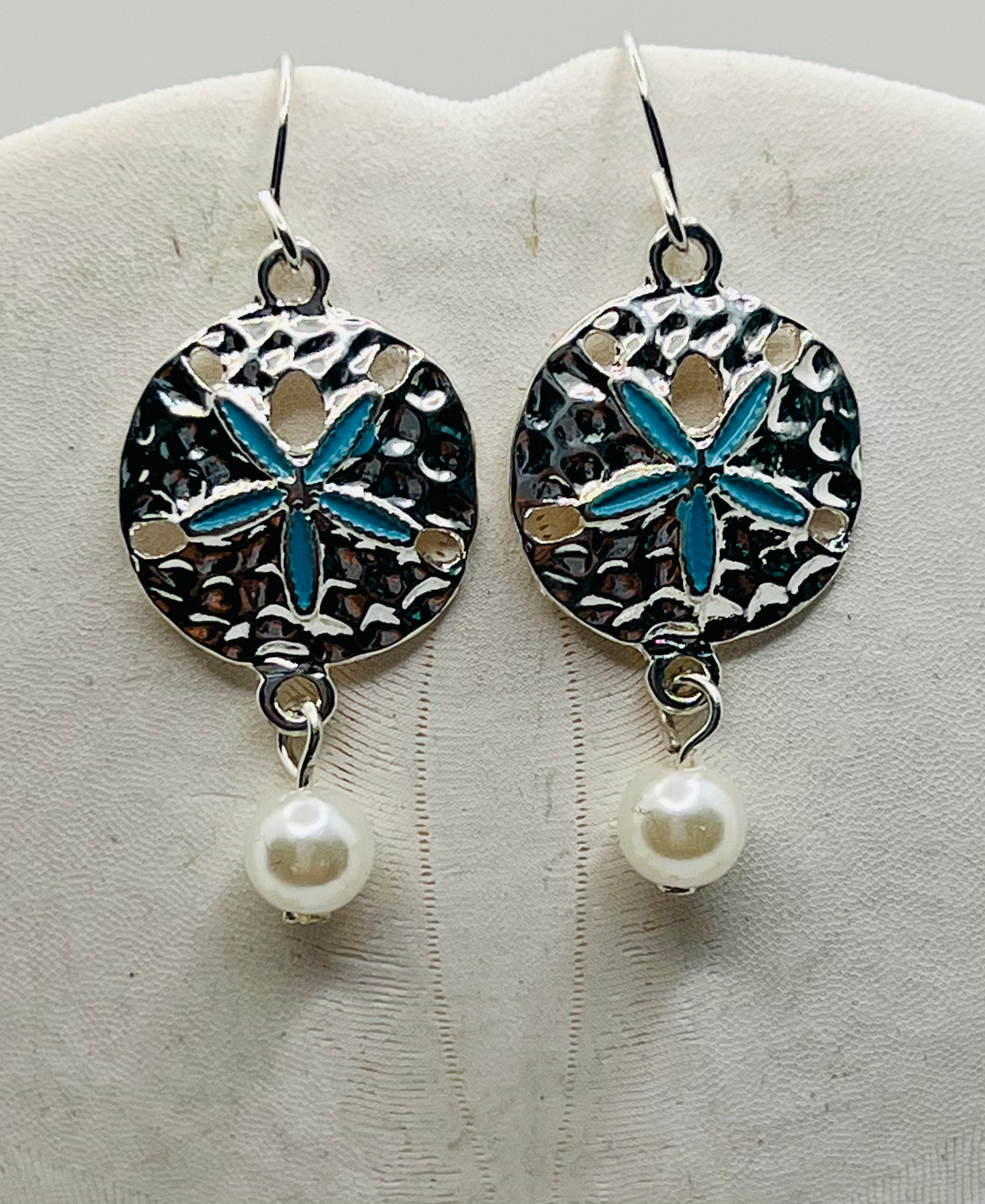 Beautiful Sand Dollar with pearls Earrings 