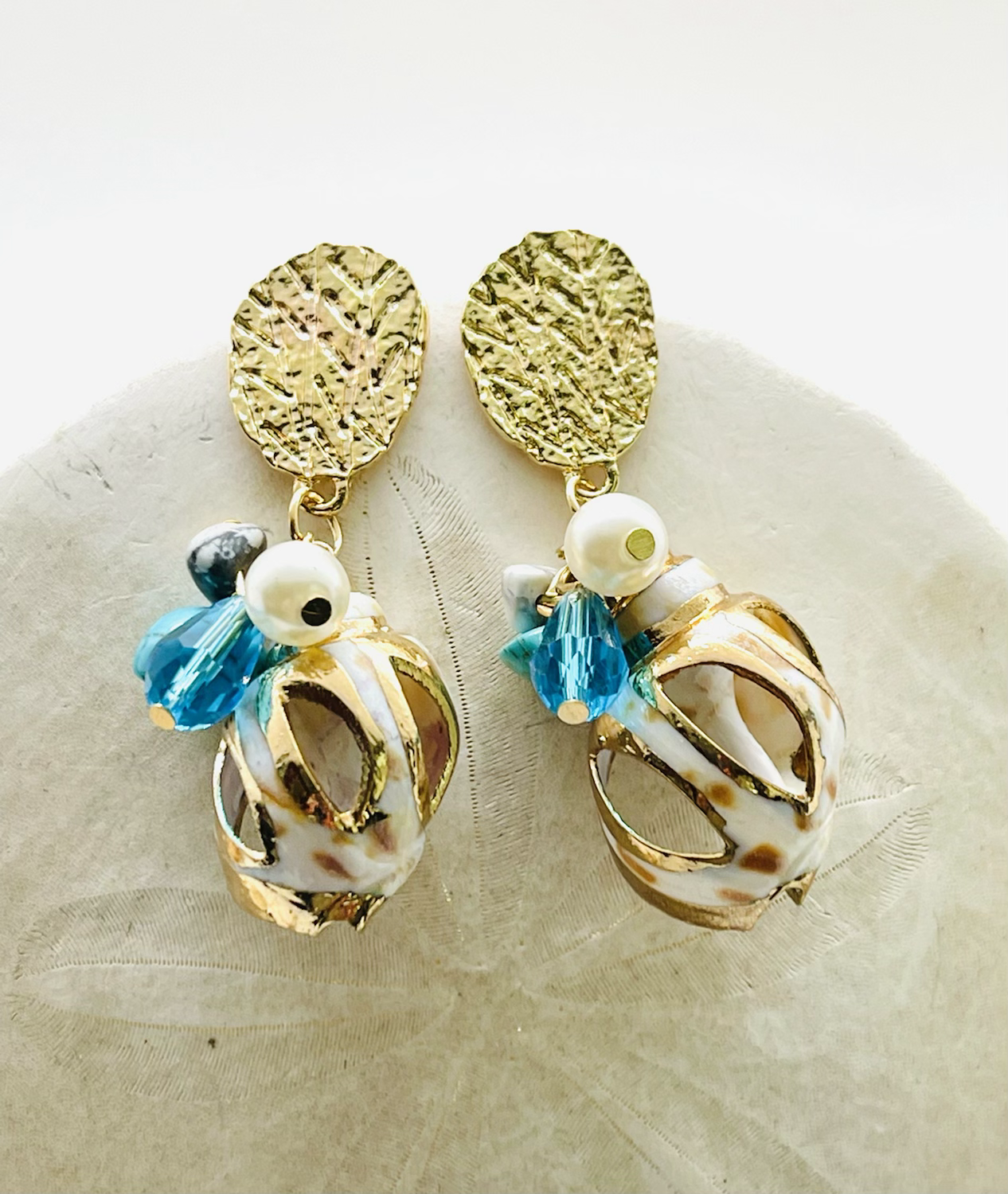 Shell earrings 