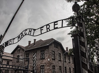 auschwitz-i-3671389-1920_orig.jpg