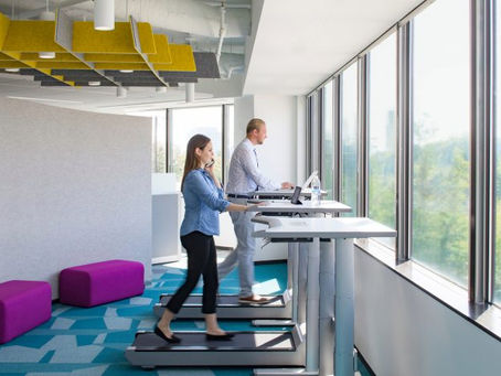 切換到站立式辦公桌 Switch to standing desks