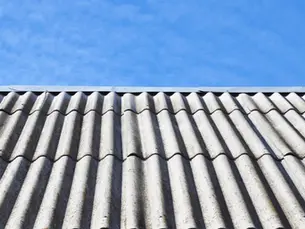 Comparing Face-to-Face vs Online Asbestos Awareness Courses in Melbourne