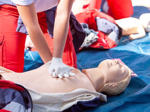 From Basics to Advanced Care: What to Expect from First Aid Training Online