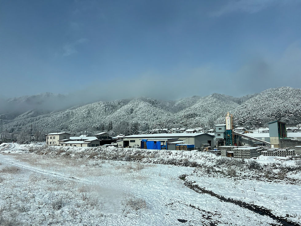 Take the train to TAKAYAMA!