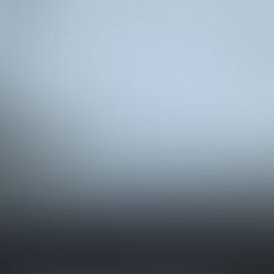 薪ストーブの炎で東川の美味しいお酒を味わう