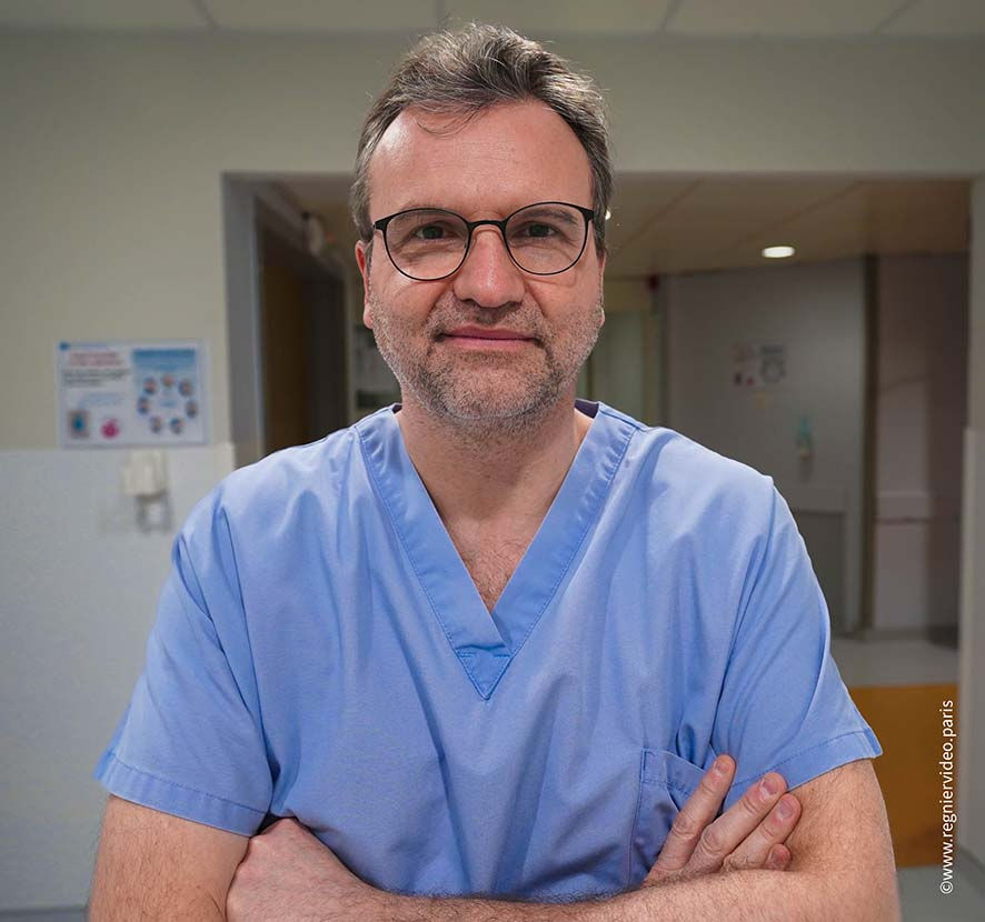Dr Henry-05