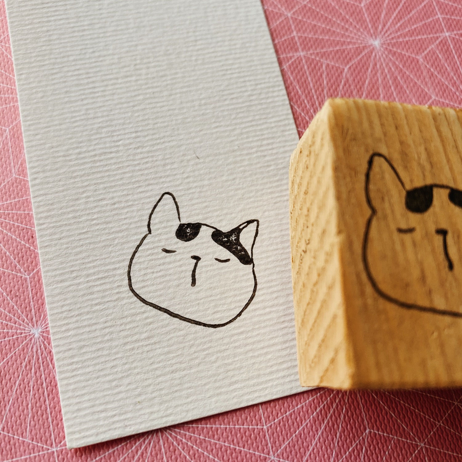 Catdoo rubber stamp - Neko icon - Daydreaming 