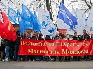Moldova’s Voters and the Russian Bear Paw