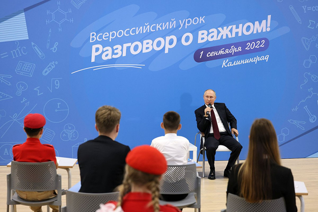 Putin teaches the first lesson of ‘Conversations about Important Things’, 1 September 2022, Kaliningrad. Source: Profimedia.cz
