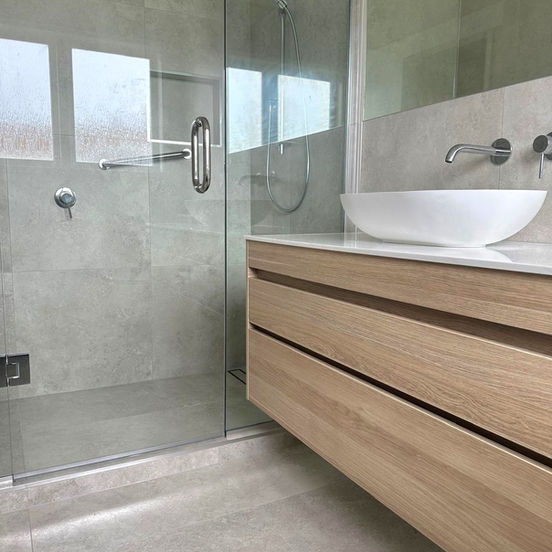 Fully tiled walk in shower