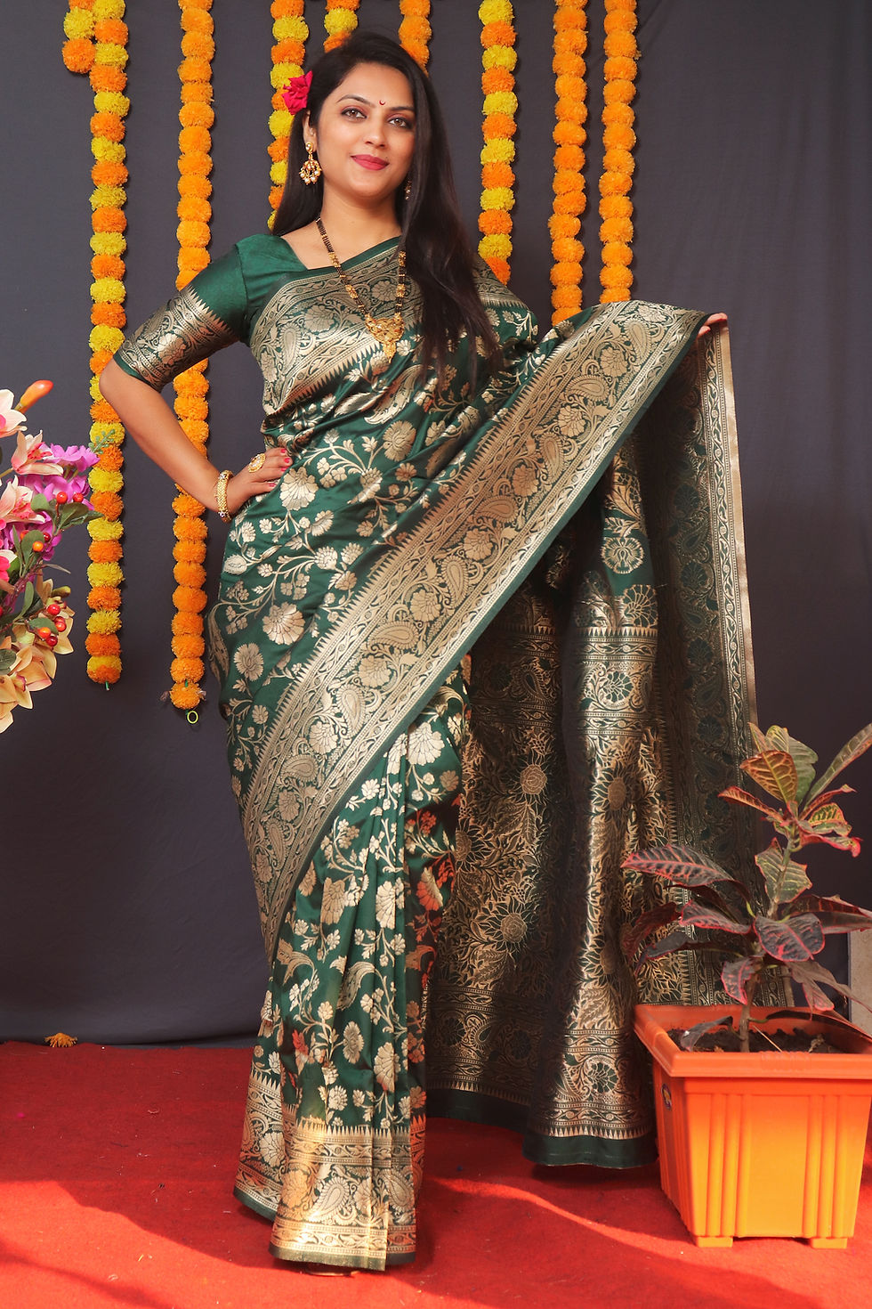 Thumbnail: Pratham Paithani Soft Banarasi Silk Printed Handloom Saree Code- AGT0379