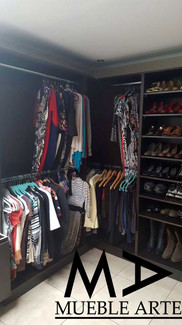 Walk in closet