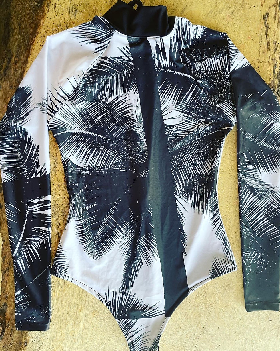 Thumbnail: UV PROTECTION B&W PALMS ONE PIECE