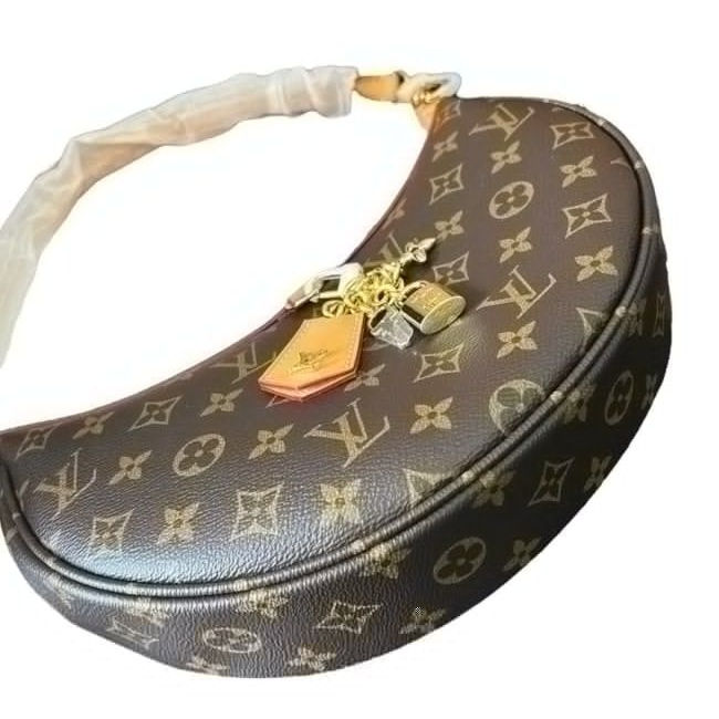Миниатюра: VIP/GWP Brown Monogram Looping Moon Bag