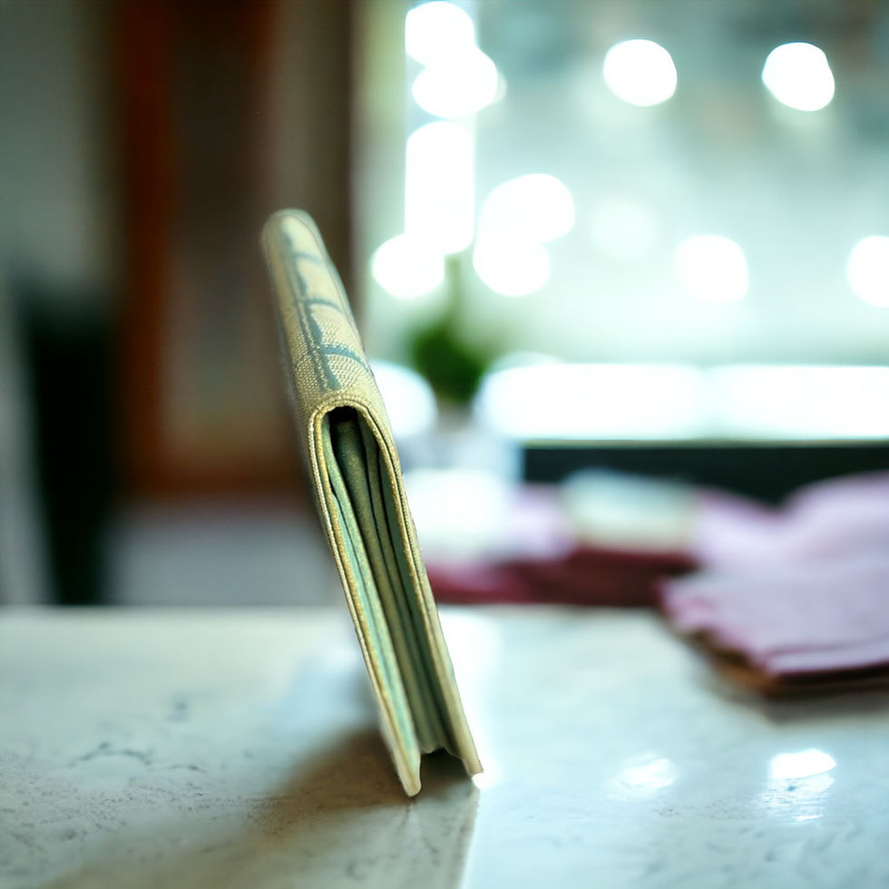 थंबनेल: Vintage Sky Blue CHANEL Bi-Fold Wallet