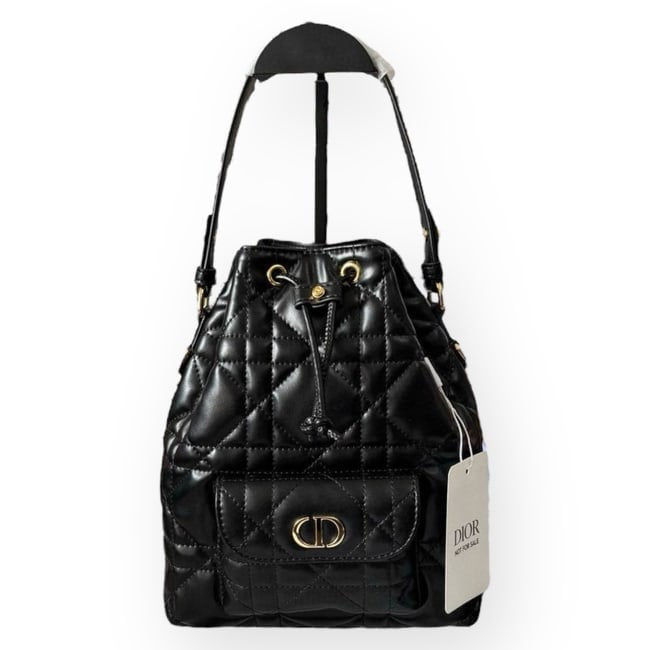 थंबनेल: VIP/GWP Black Cannage Drawstring Shoulder Bag