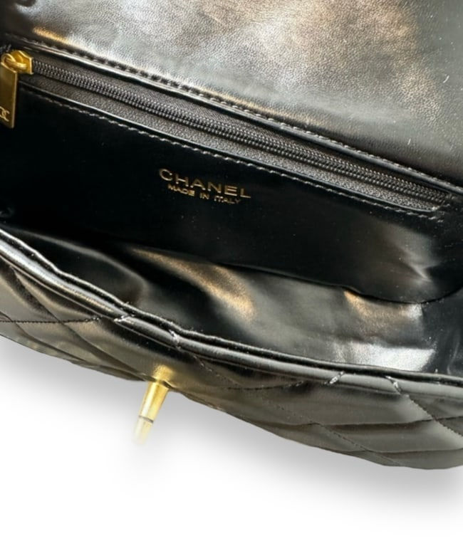 Thumbnail: CHANEL Quilted Black/Gold Chain & Hearts Classic Flap