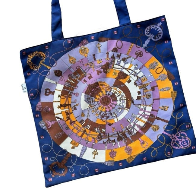 الصورة المصغرة: VIP/GWP Royal Blue Uniform Line Tote