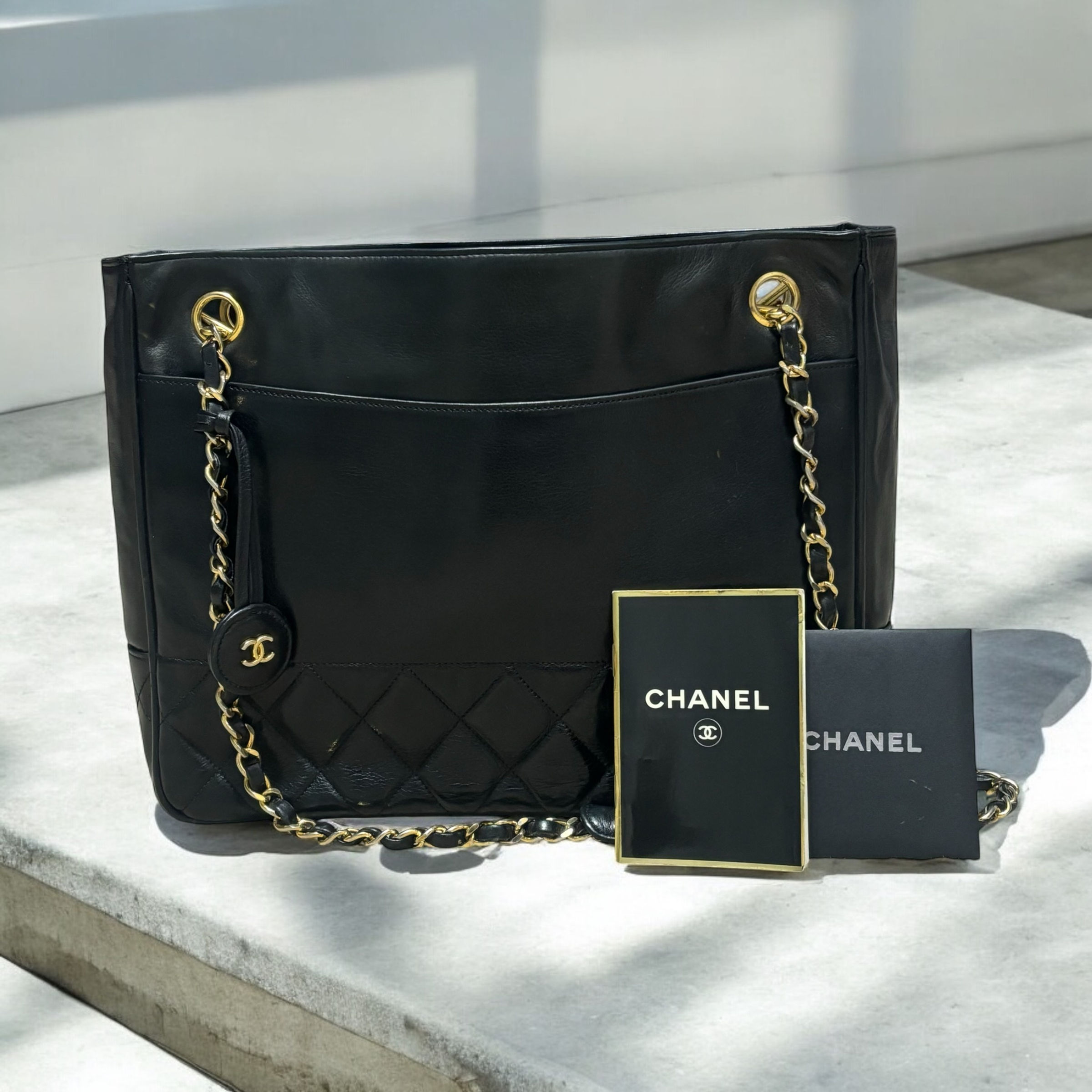 1986’ Vintage CHANEL Classic Shopping Tote