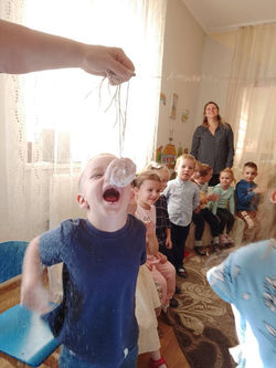 photo_5404633249122210914_y