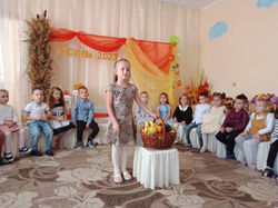 photo_5404633249122210909_y