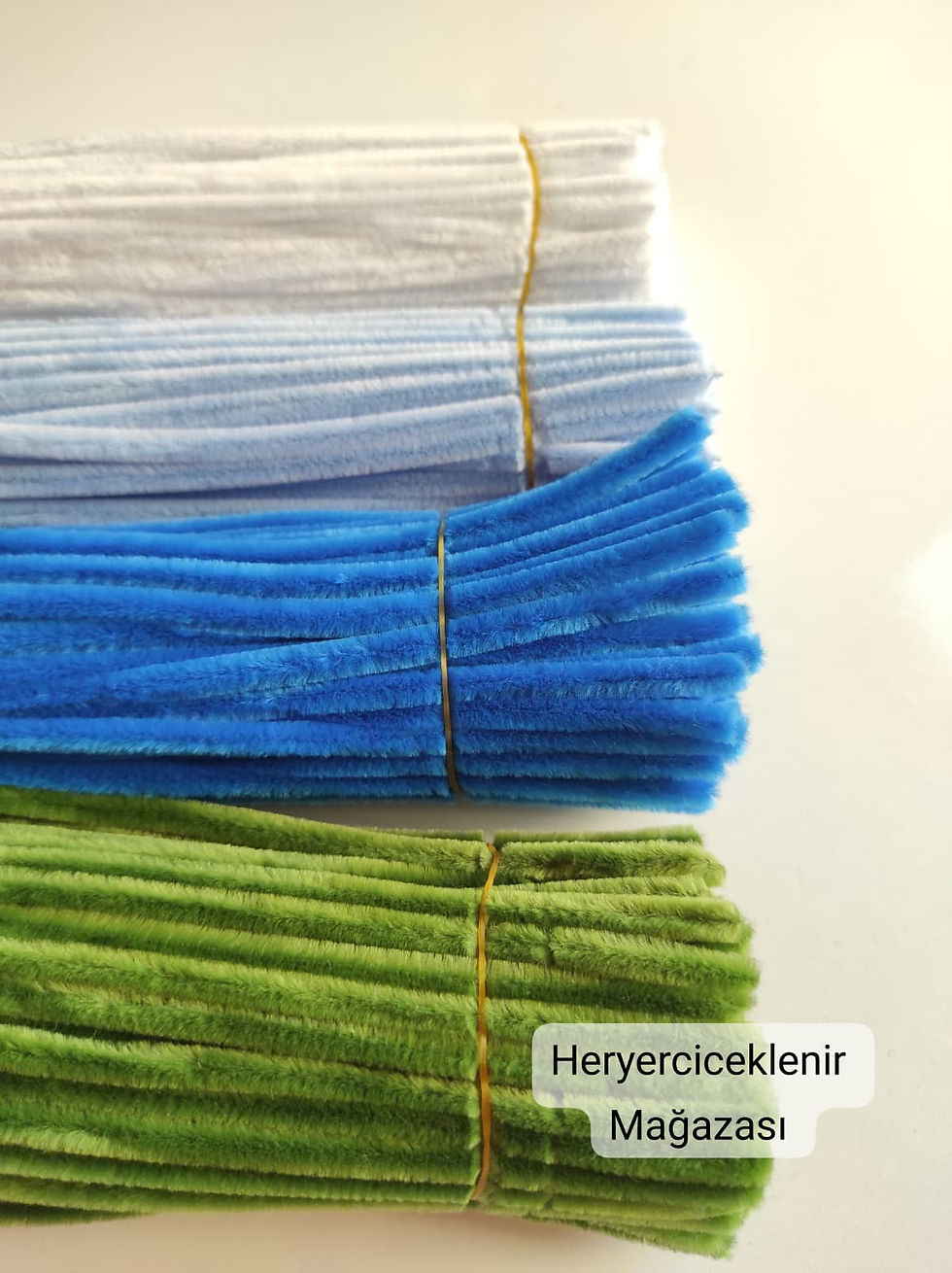Küçük resim: 4 Renk Şönil Set – Beyaz, Saks Mavi, Açık Mavi, Açık Yeşil
