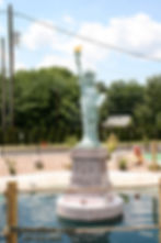 Mini Golf Statue of Liberty