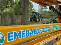 Emerald Coast Tree Service Lift