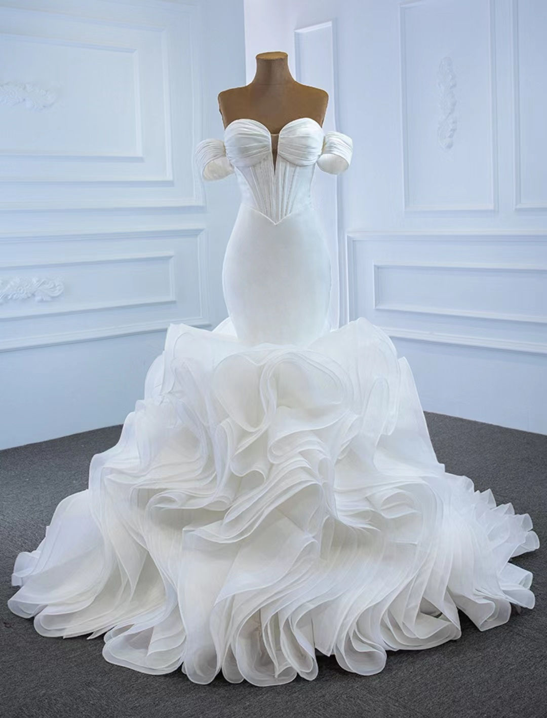 Bridal Made-to-Order Wedding Dress #04