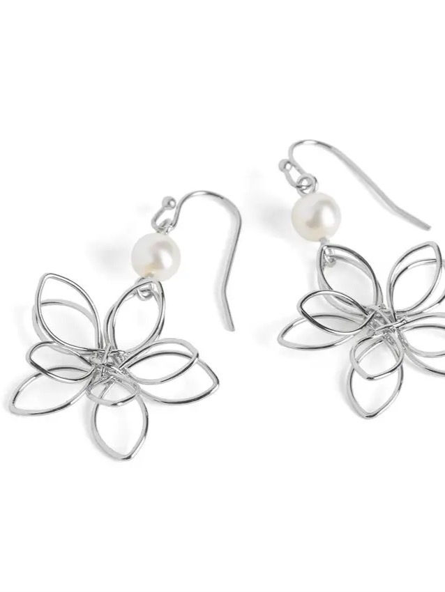 Wire Wrap Silver Flower Dangle Earrings