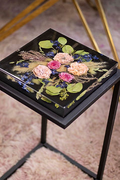Bijzettafel bloemen in epoxy