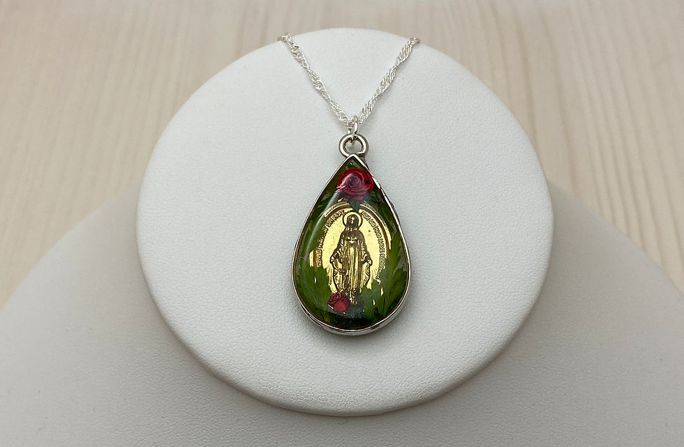 Thumbnail: Miraculous Medal with Red Roses