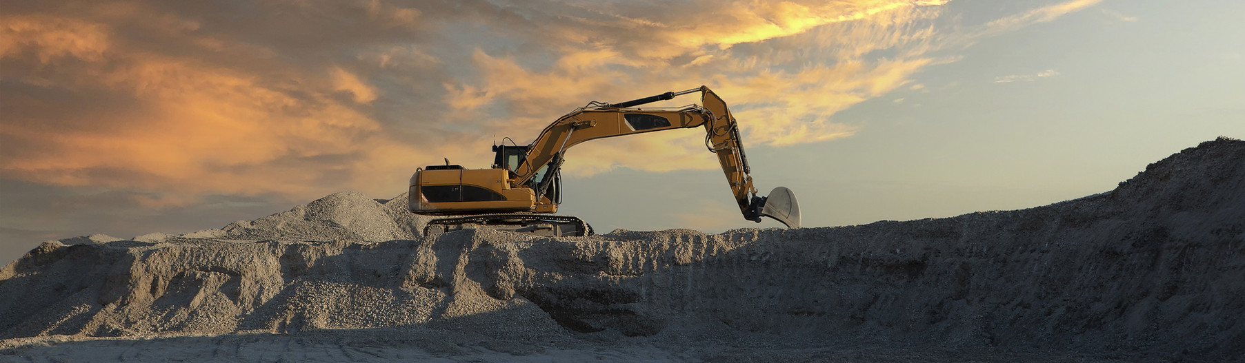 large-excavator-working-on-an-industrial-site-unde-2026-03-18-06-43-39-utc.jpg