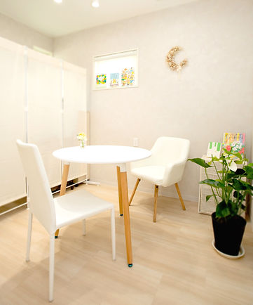 メンタルケアサロン 『on.』 郡山市愛宕町4-26 CREO Room1 店舗前駐車場有 福島県|郡山市|絵本カウンセラー|メンタルヘルス|カウンセリング|カウンセラー|お悩み|相談|子育て|不安|誰にも言えない悩みや不安|秘密の厳守|心理カウンセラー|絵本セラピスト協会認定 絵本セラピスト|