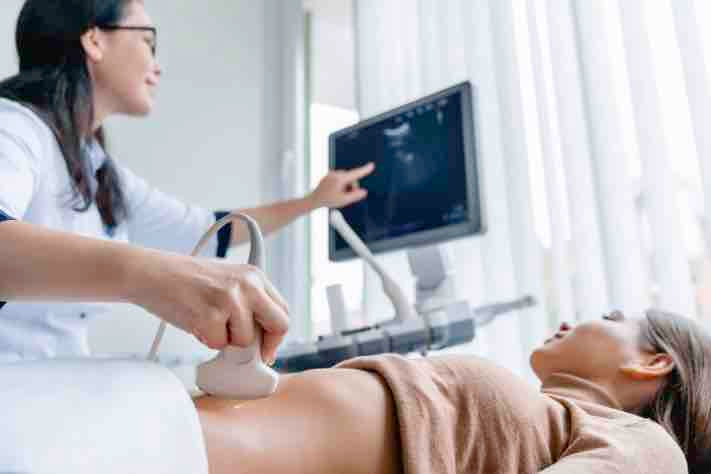 Dr. Segnini Ecografía ultrasound pélvica útero ovarios quistes fibromas